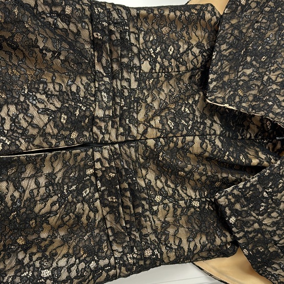 Peplum, lace and taffeta gown - Picture 8 of 15